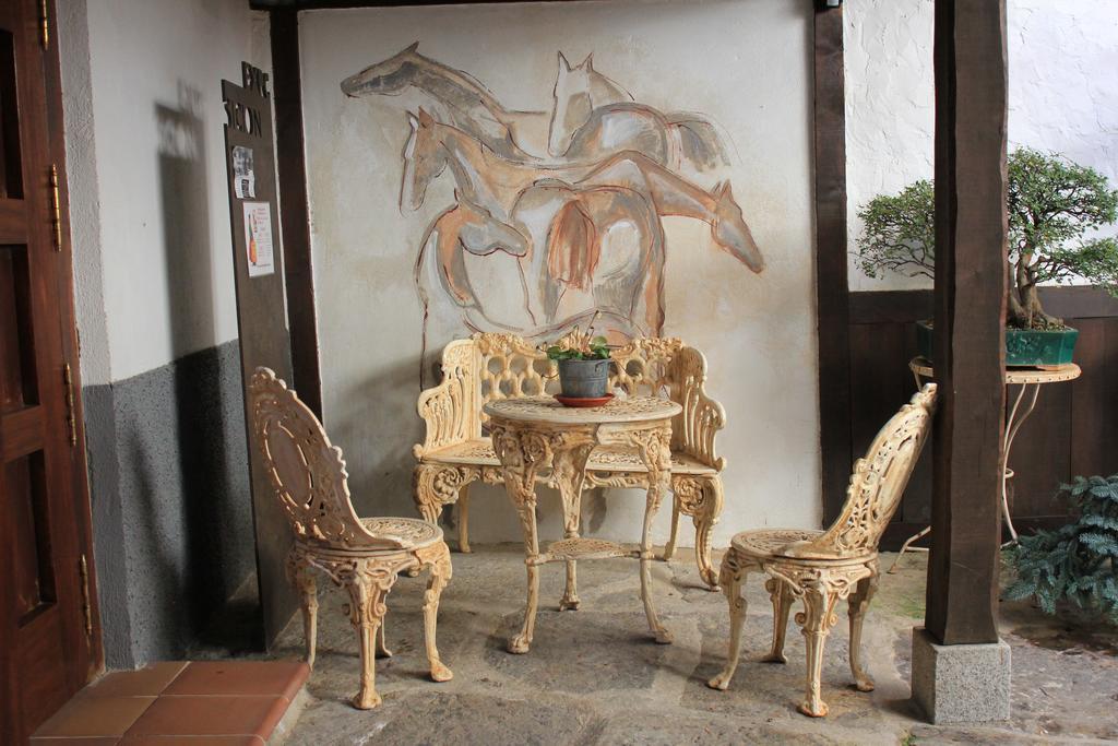 Posada Restaurante Casa De La Sal Candelario Exterior foto