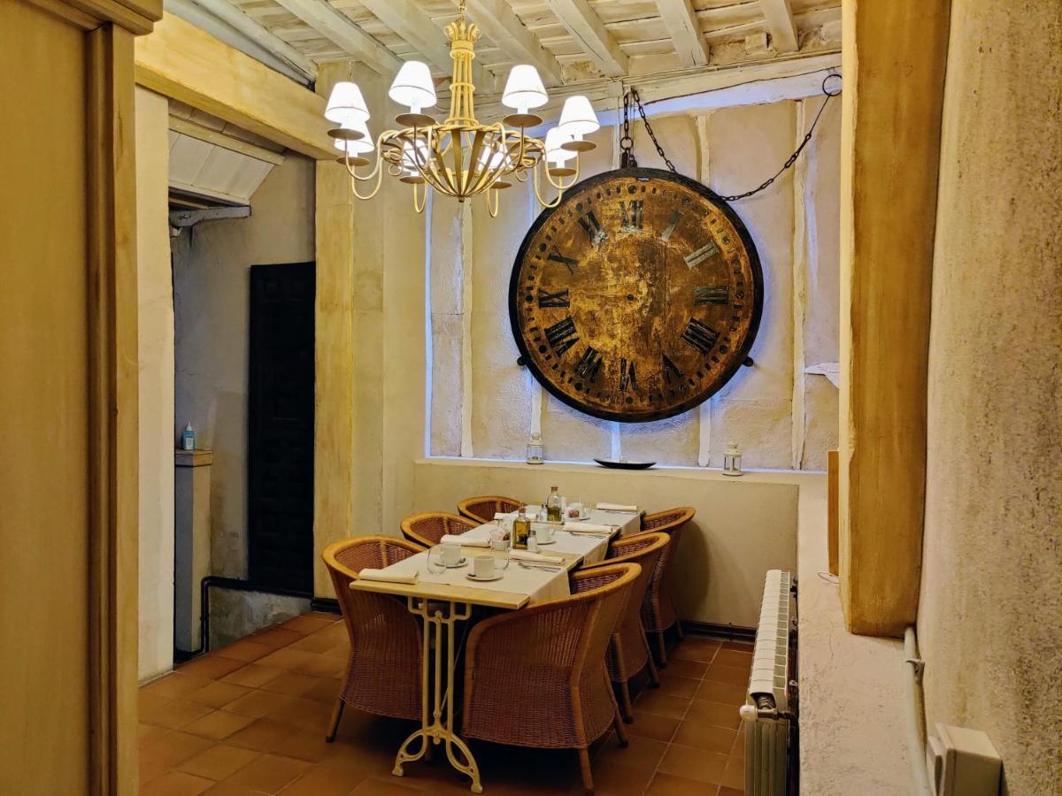Posada Restaurante Casa De La Sal Candelario Exterior foto