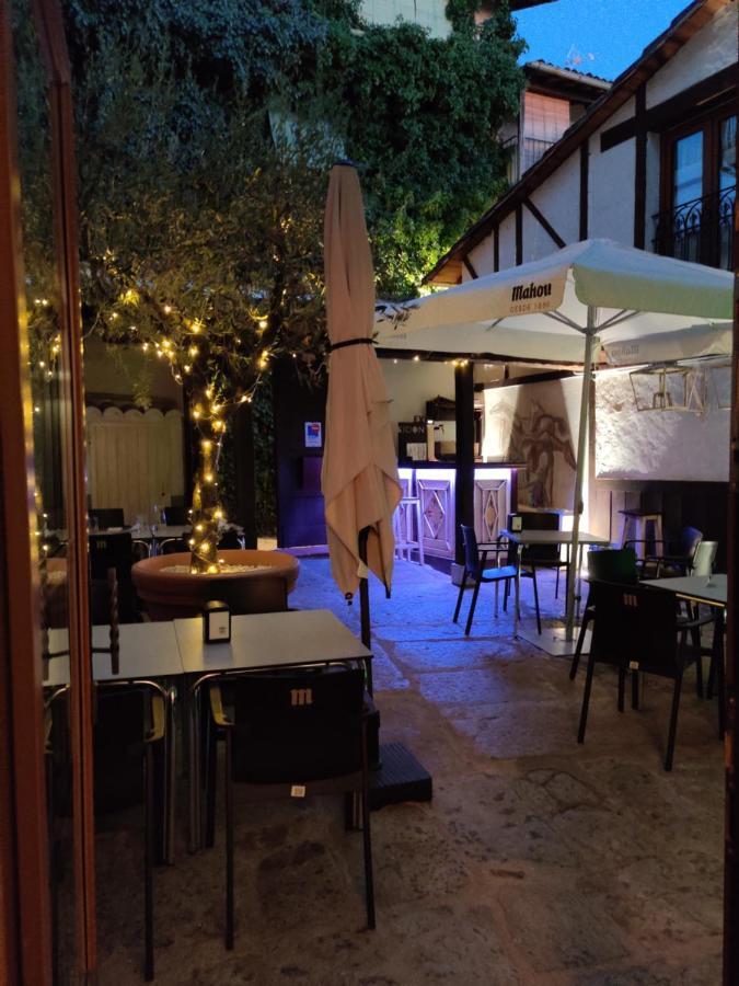Posada Restaurante Casa De La Sal Candelario Exterior foto